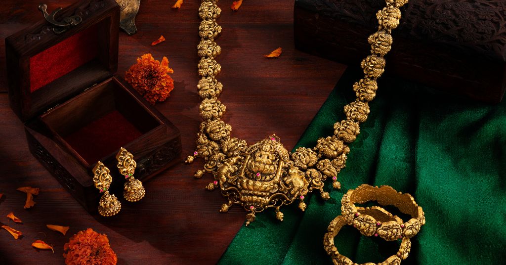 Divine Temple Jewellery Set